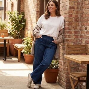 OLD NAVY Cotton Blend High Rise Weekender Wide Leg Dark Wash Pull On Jeans Sz 12